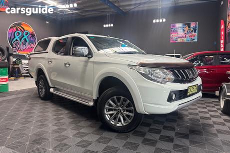 White 2017 Mitsubishi Triton Dual Cab Utility Gls (4X4)