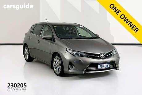 Bronze 2013 Toyota Corolla Hatchback Levin Zr