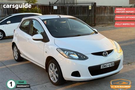 White 2009 Mazda 2 Hatchback Maxx