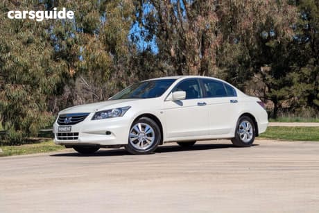 White 2012 Honda Accord Sedan Vti