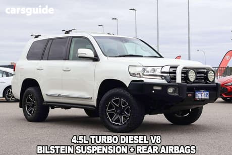White 2016 Toyota Landcruiser Wagon Sahara (4X4)