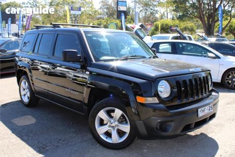 Black 2016 Jeep Patriot Wagon Sport (4X2)