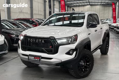 White 2025 Toyota Hilux Double Cab Pick Up Gr-Sport (4X4)