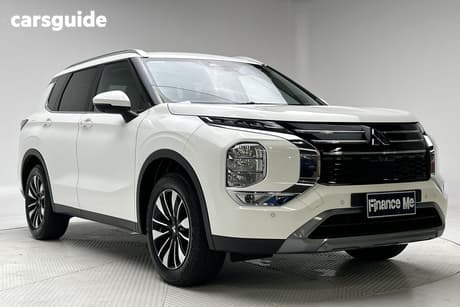 White 2025 Mitsubishi Outlander Wagon Ls 7 Seat (2Wd)
