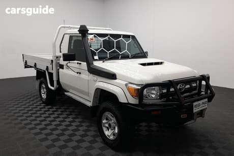 White 2019 Toyota Landcruiser Cab Chassis Gxl (4X4)