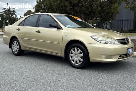 Gold 2005 Toyota Camry Sedan Altise