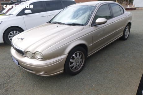 Gold 2004 Jaguar X-Type Sedan