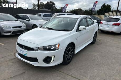 White 2016 Mitsubishi Lancer Sedan Es Sport