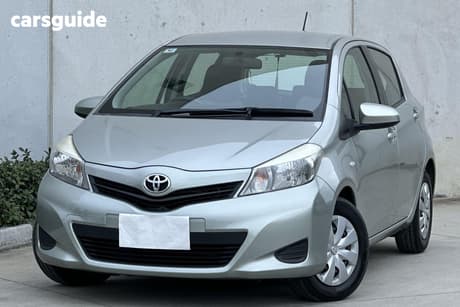 Green 2012 Toyota Yaris Hatchback Yr