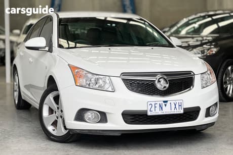 White 2014 Holden Cruze Sedan Equipe