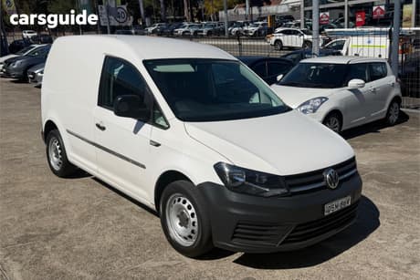 White 2017 Volkswagen Caddy Van Swb Tsi220