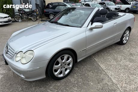 Silver 2003 Mercedes-Benz CLK320 Cabriolet Avantgarde