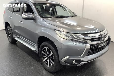 Grey 2016 Mitsubishi Pajero Sport Wagon Exceed (4X4) 7 Seat