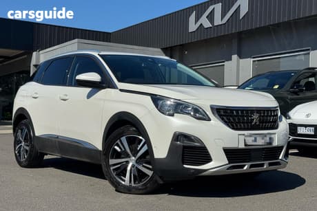 White 2019 Peugeot 3008 Wagon Allure