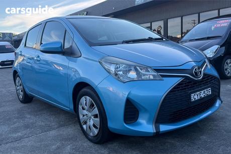 Turquoise 2015 Toyota Yaris Hatchback Ascent