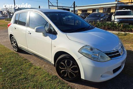 White 2012 Nissan Tiida Hatchback St