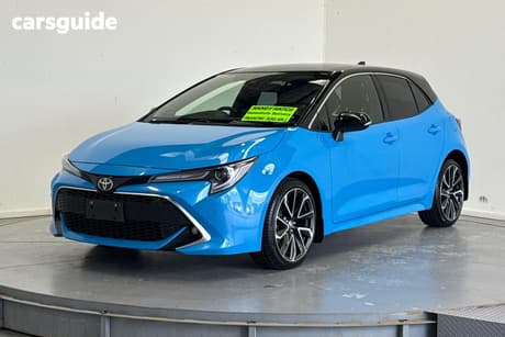 Black 2020 Toyota Corolla Hatchback Zr