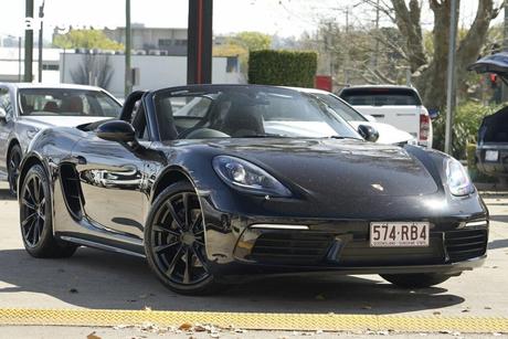 Black 2018 Porsche 718 Roadster Boxster