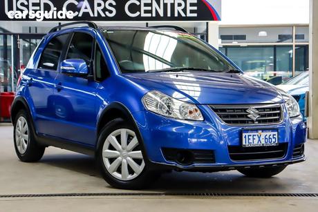 Blue 2013 Suzuki SX4 Hatchback Crossover Navigator