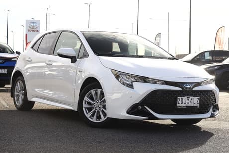 White 2025 Toyota Corolla Hatchback Sx Hybrid