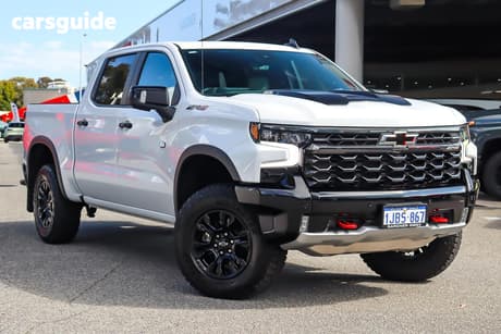 White 2025 Chevrolet Silverado Crew Cab Pickup 1500 Zr2