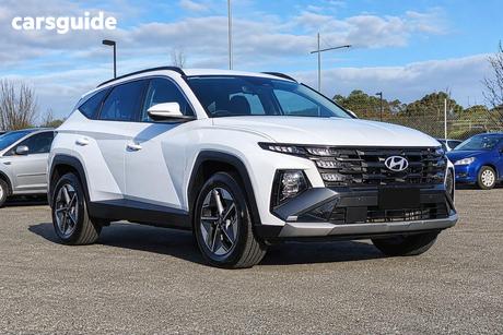 White 2024 Hyundai Tucson Wagon (Fwd)