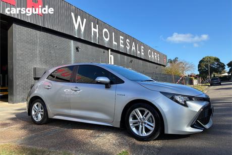 Silver 2018 Toyota Corolla Hatchback Ascent Sport (Hybrid)