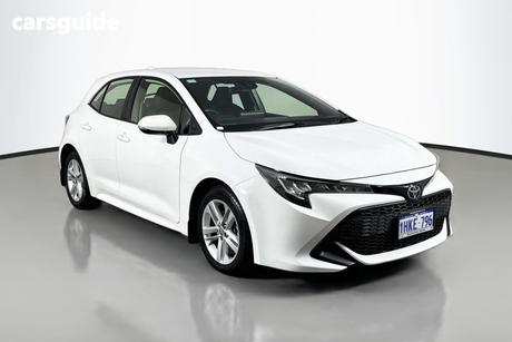White 2021 Toyota Corolla Hatchback Ascent Sport