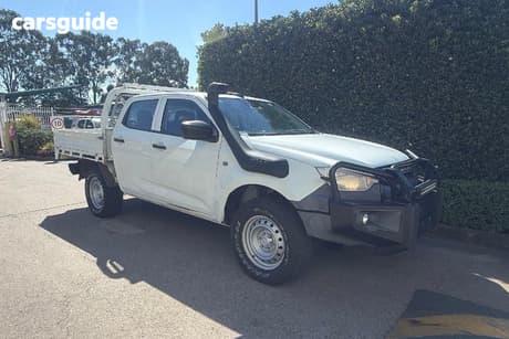 White 2021 Isuzu D-MAX Crew Cab Chassis Sx (4X4)