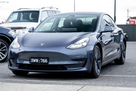 2022 Tesla Model 3 Sedan Rear-Wheel Drive
