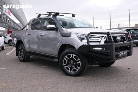 Silver 2022 Toyota Hilux Double Cab Pick Up Sr5 (4X4)