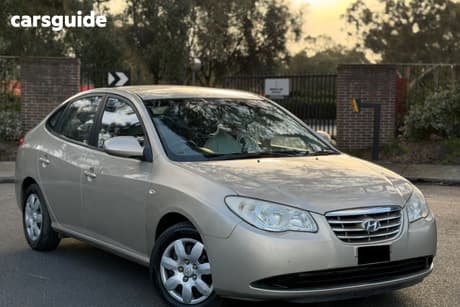 Beige 2010 Hyundai Elantra Sedan Sx