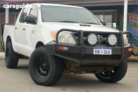 White 2005 Toyota Hilux Dual Cab Pick-up Sr (4X4)
