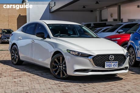White 2022 Mazda 3 Sedan G25 Evolve Sp
