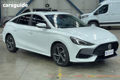 White 2023 MG MG5 Sedan Essence