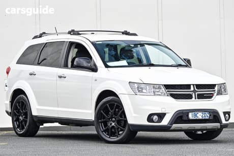 White 2013 Dodge Journey Wagon R/T