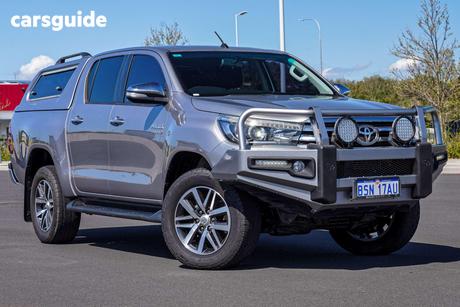Silver 2017 Toyota Hilux Dual Cab Utility Sr5 (4X4)
