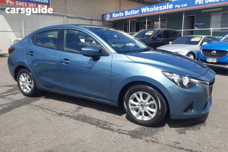 Green 2016 Mazda 2 Sedan Maxx