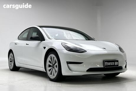 White 2022 Tesla Model 3 Sedan Long Range