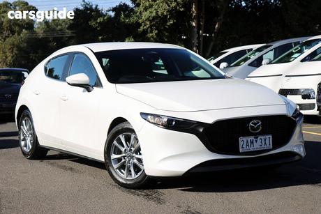 White 2024 Mazda 3 Hatchback G20 Pure