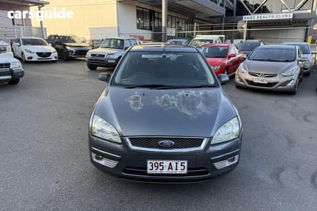 Grey 2006 Ford Focus Hatchback Lx