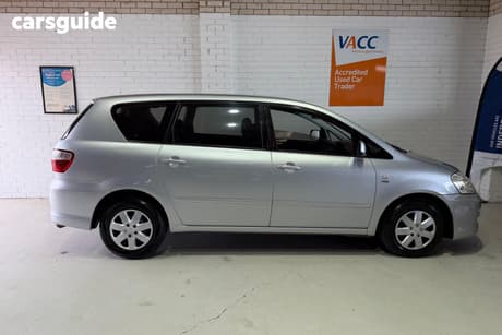 Silver 2007 Toyota Avensis Wagon Verso Glx