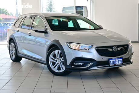 Silver 2018 Holden Calais Sportswagon Tourer