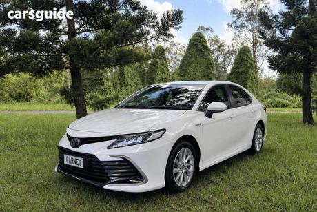 White 2023 Toyota Camry Sedan Ascent Hybrid