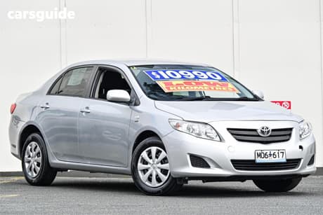 Silver 2008 Toyota Corolla Sedan Ascent