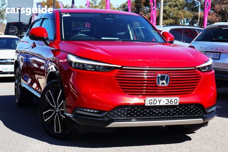 Red 2022 Honda HR-V Wagon E:Hev L