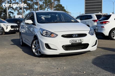 White 2018 Hyundai Accent Sedan Sport