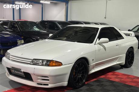 White 1990 Nissan Skyline Coupe Gtr