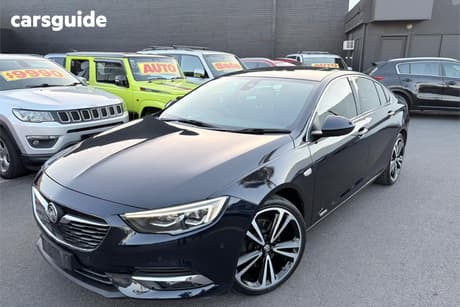Blue 2018 Holden Calais Liftback V