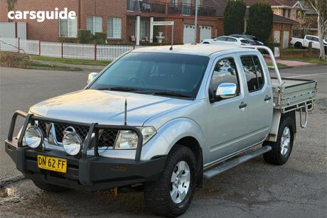 Silver 2009 Nissan Navara Dual Cab Pick-up St (4X4)
